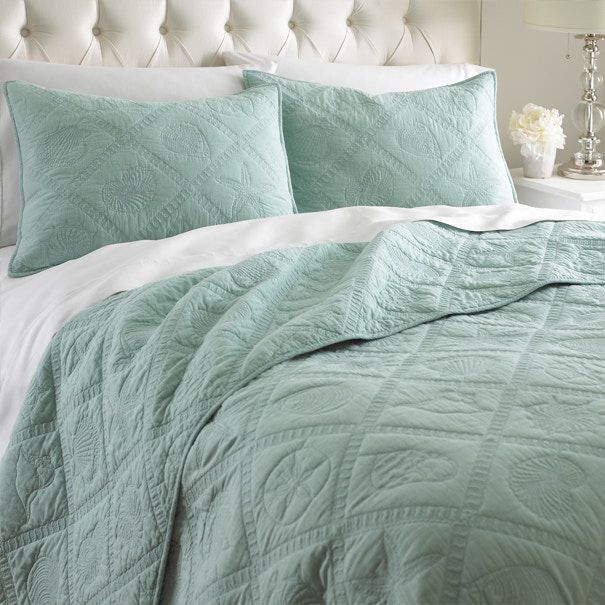 Levtex Home Bedroom Queen Comforter Set SHELLLATTICETEALQN Hunter's